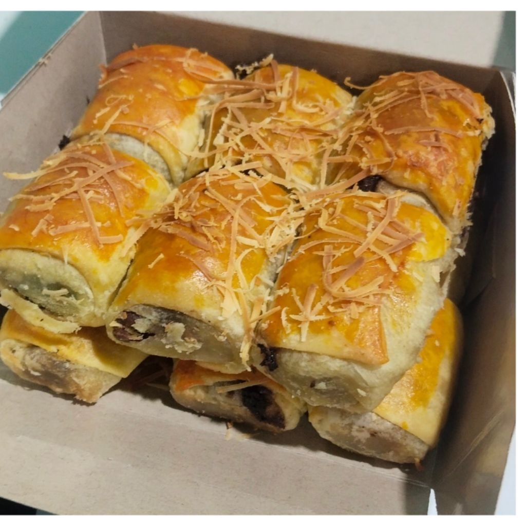 

Bolen Lumer Ulfa isi 12 pcs / Bolen Mini / Bolen Pisang