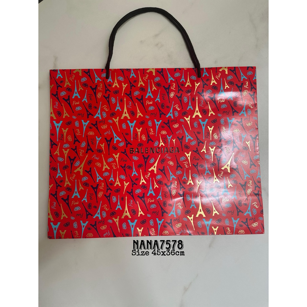 

Balenciaga paperbag