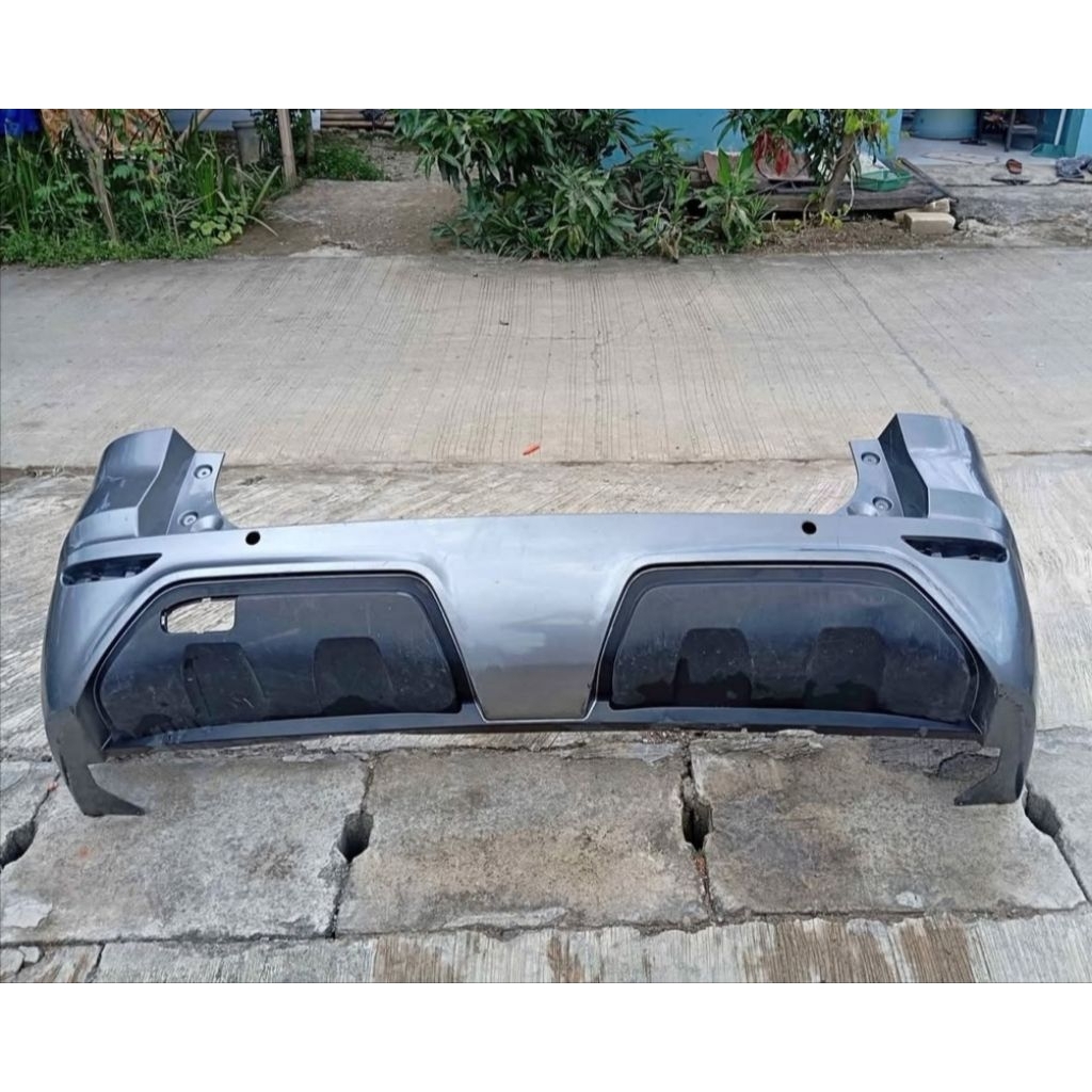 bumper bemper Belakang nissan Livina 2021