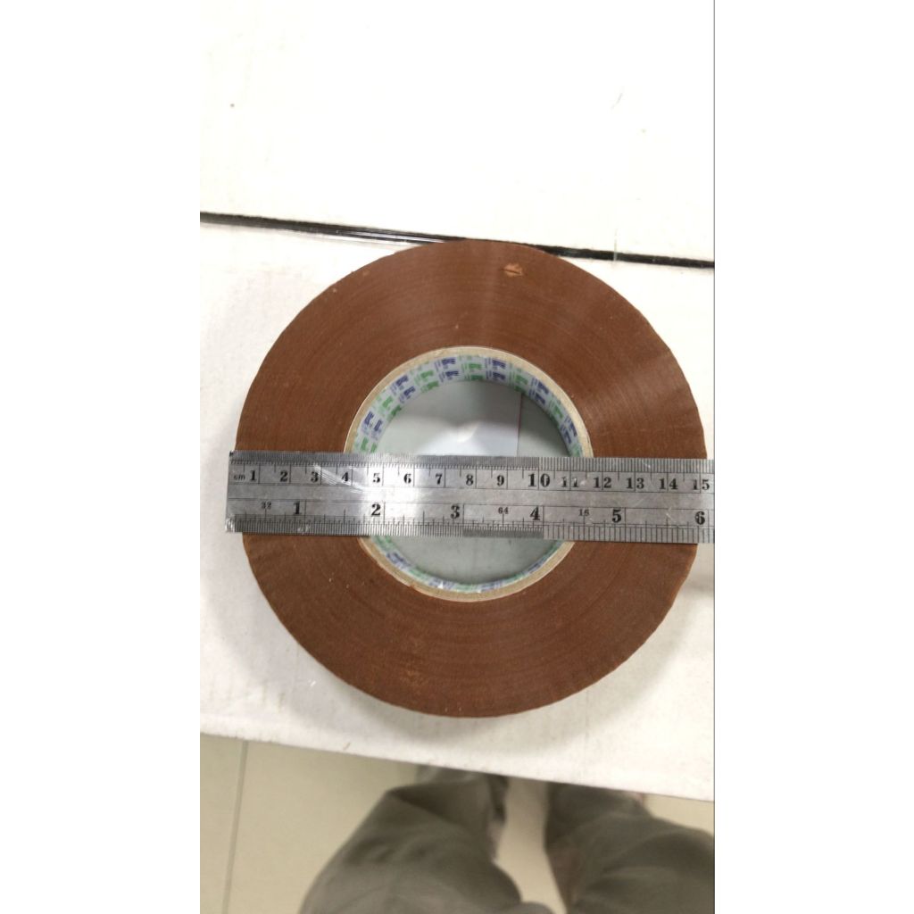 

Lakban Jumbo pilih putih atau coklat UKURAN REAL JUMBO