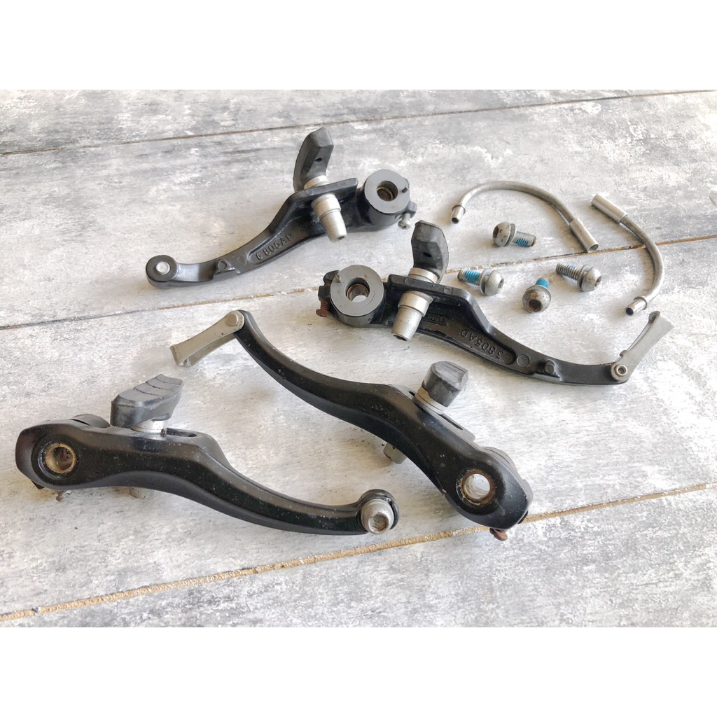 V brake eem Depan Belakang Sepeda Polygon Sierra Velg 26 inch vbrake rem alloy polygon second bekas 