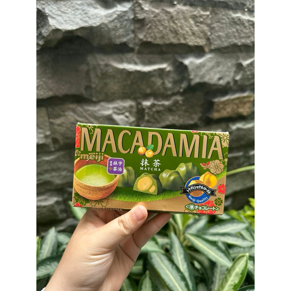 

Macadamia Matcha made in japan