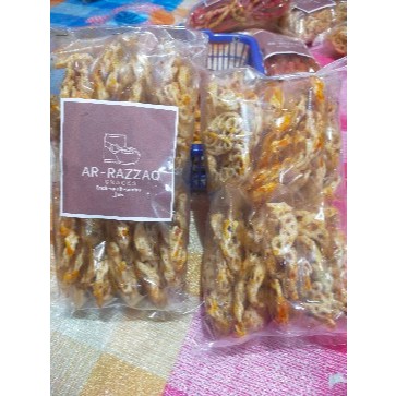 

seblak kerupuk pedo/kerupuk mawar/kerupuk rafael pedas daun jeruk bumbu melimpah isi 500gr