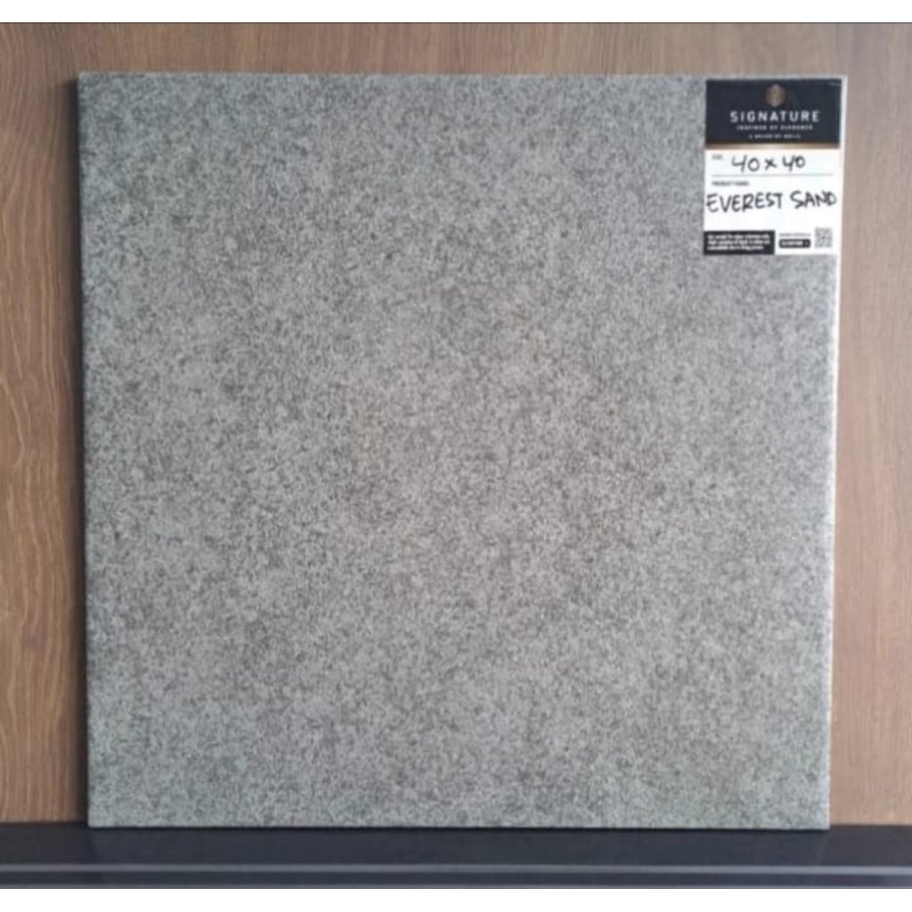 keramik lantai 40x40.Everest Sand/Signature