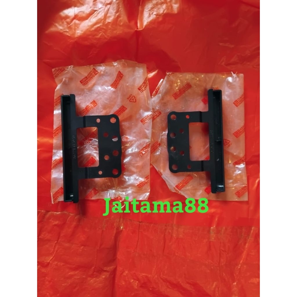 BRACKET TAPE AVANZA XENIA LAMA ORIGINAL 1SET