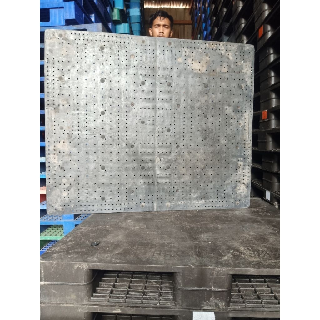 

palet palstik murah 110x120x16 lubang paku