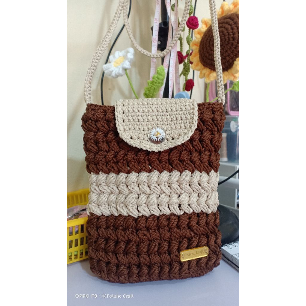 POUCH HP POLY RAJUT / TAS SELEMPANG HP RAJUT / HP WANITA RAJUT