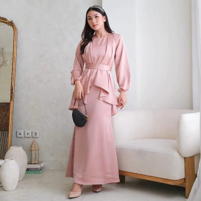 Helwa Satin Dress / Satin Silk Premium Gamis Polos Wanita Spesial Ramadhan Dress Kondangan Pesta Mew