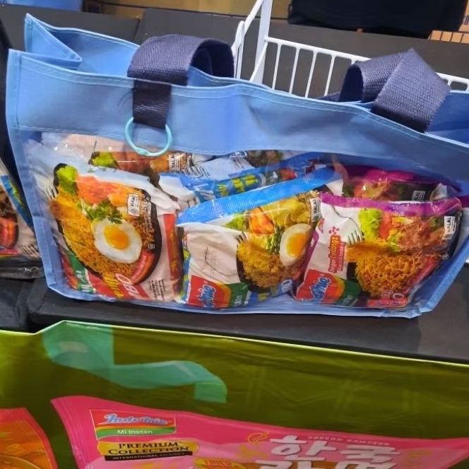 

PAKET INDOMIE JUMBO TAS BLUE