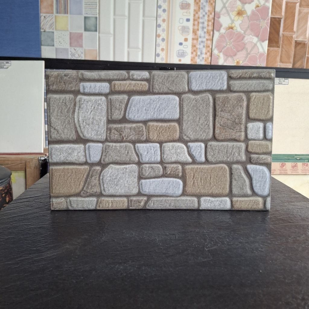 Keramik Dingding 25x40 Greatwall Grey