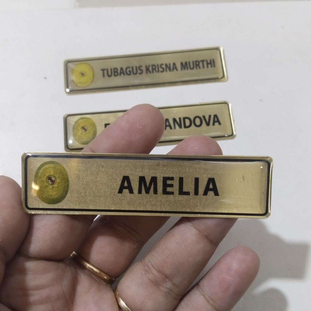 

name tag/nama dada logam logo Mahkamah Agung terbaru magnet dan peniti