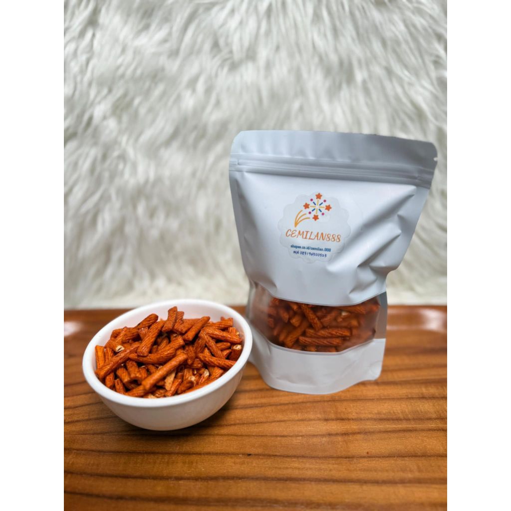 

Cemilan pang pang stik pedas , snack