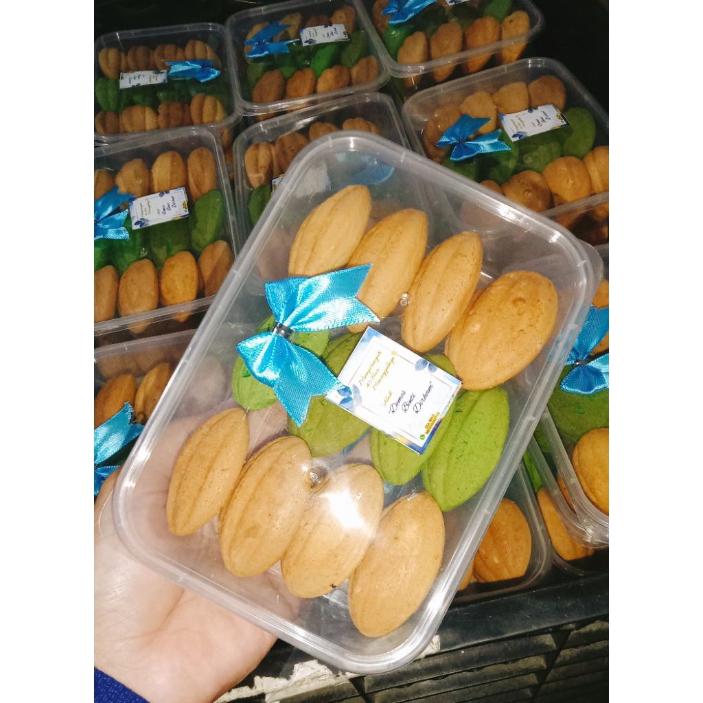 

bolu kering susu l asul asul hajatan l souvenir bolu susu mix pandan 500ml isi 12 l langsung PRODUSEN