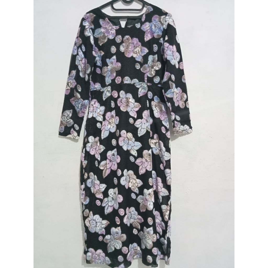 Preloved Gamis Brokat