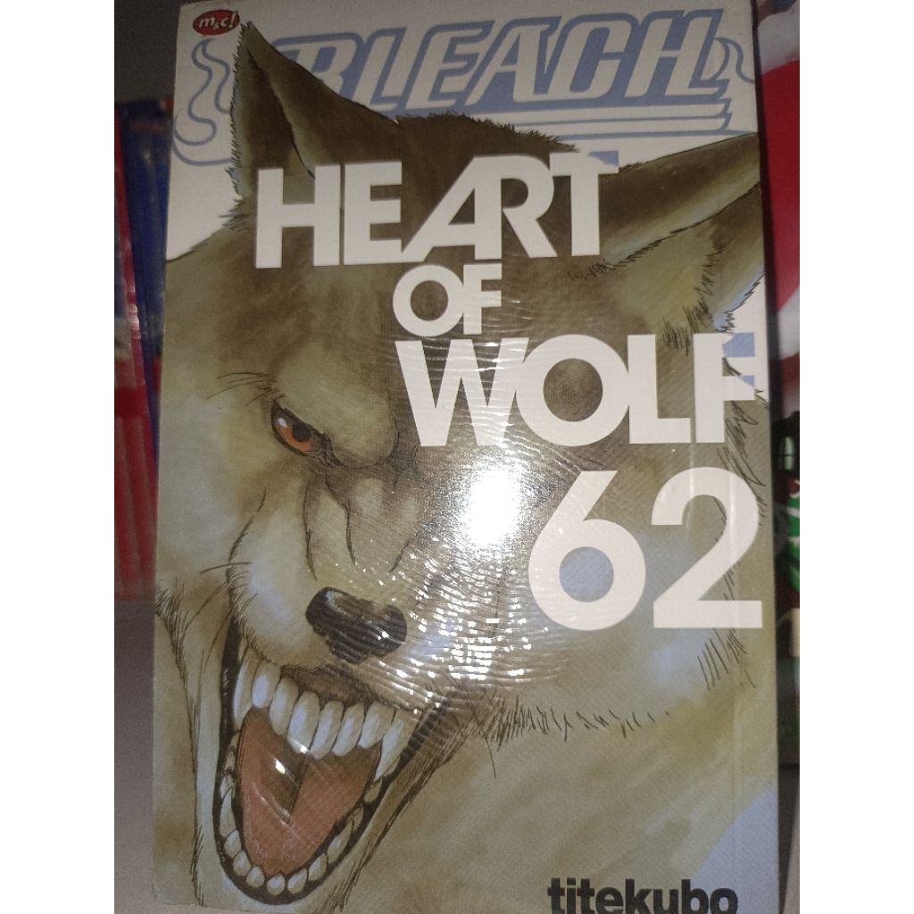 Bleach total 36 komik kondisi Buku Bleach masih baru dan segel semua, asli terbitan Gramedia, obral 