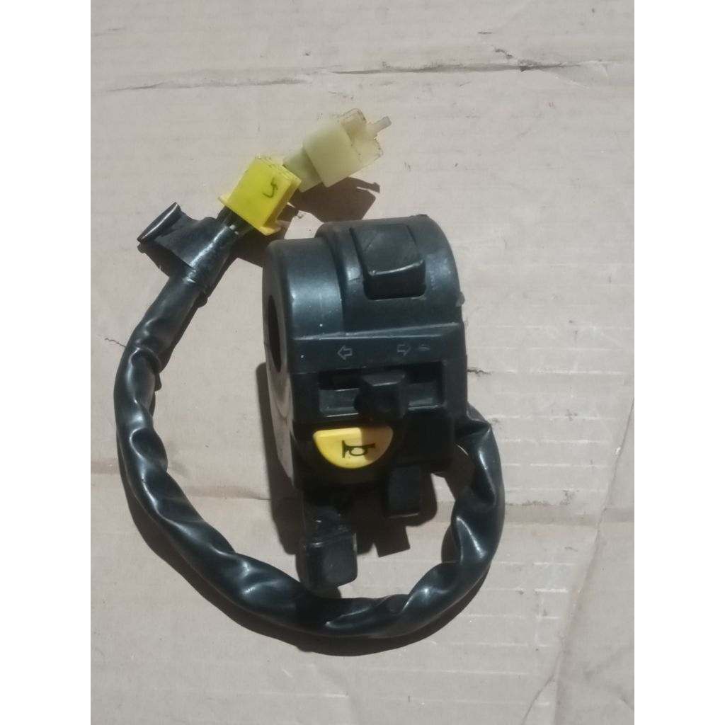 holder saklar lampu kiri satria Fu 150 old original saklar lampu bagian kiri satria Fu lama