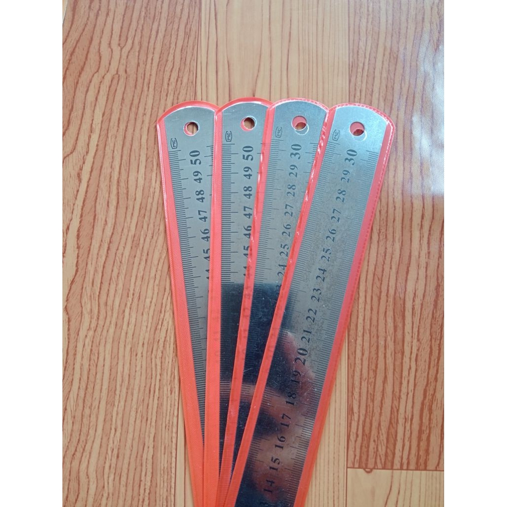 

Ruler Stainless / Penggaris Besi / Perlengkapan Sekolah
