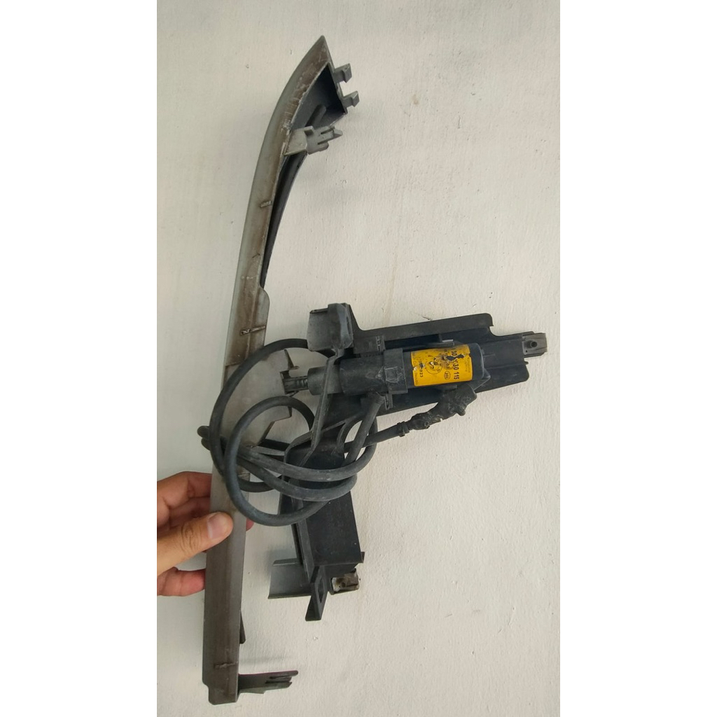 lis bawah headlamp e46 facelift washer