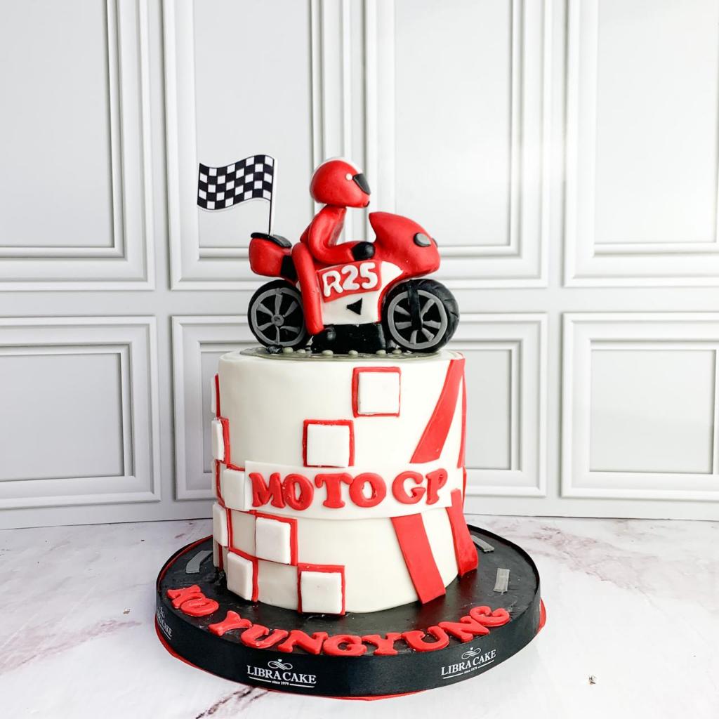 

Kue Ulang Tahun/Birthday Cake/Kue Ultah Moto GP/Moto Gp Cake/Kue Birthday Jakarta