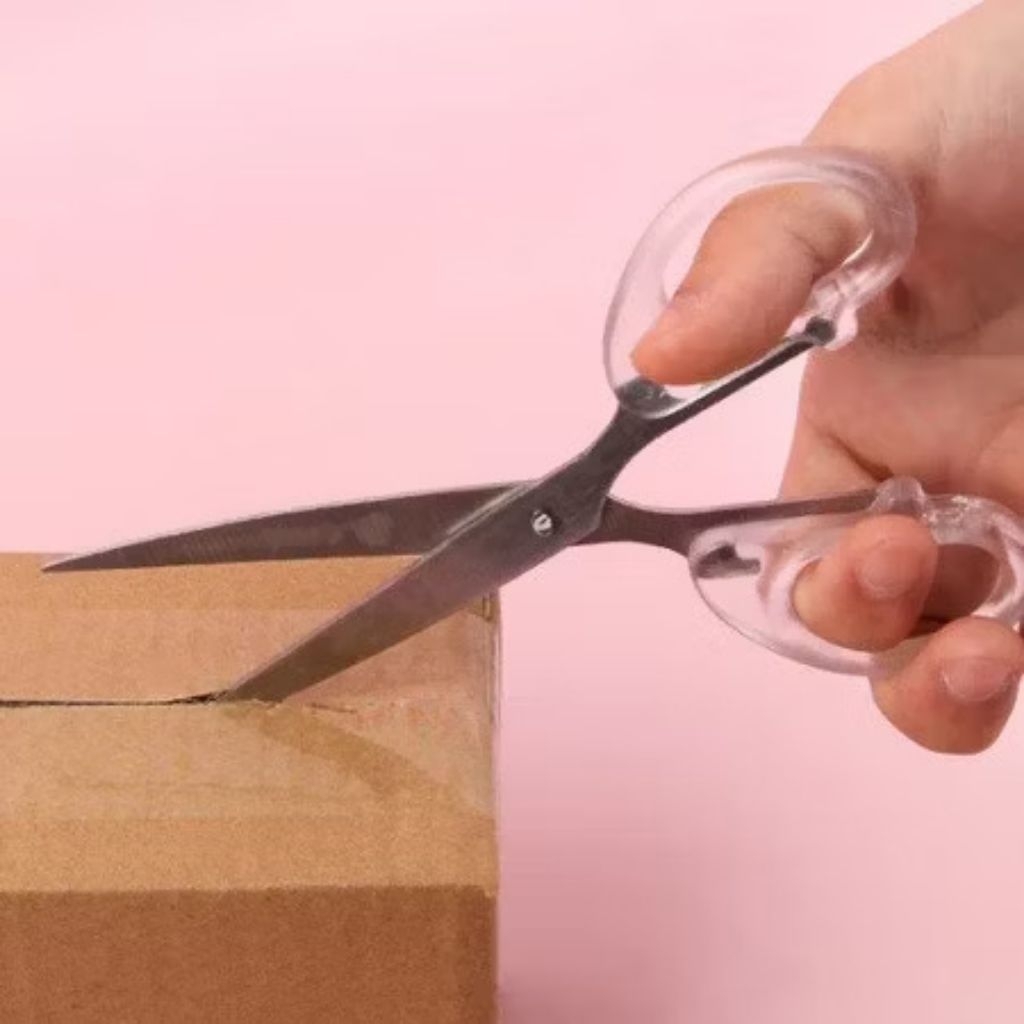 

GUNTING TRANSPARAN AESTHETIC SERBAGUNA