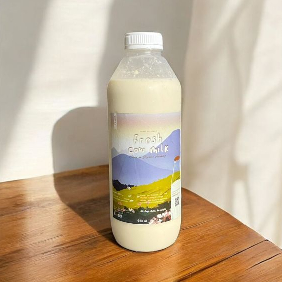 

Fresh Milk Plain Grassfed Large - 930gr - Natural Clean Ingredients, Halal, Cow Milk in Organic farming, alami tanpa pengawet