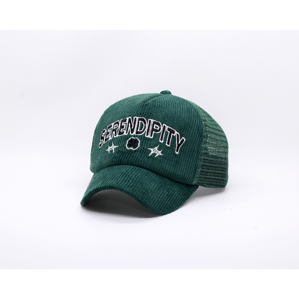 TOPI TRUCKER LIDAH PENDEK BAHAN CORDUROY WARNA HIJAU BOTOL SERENDIPITY CLOVER
