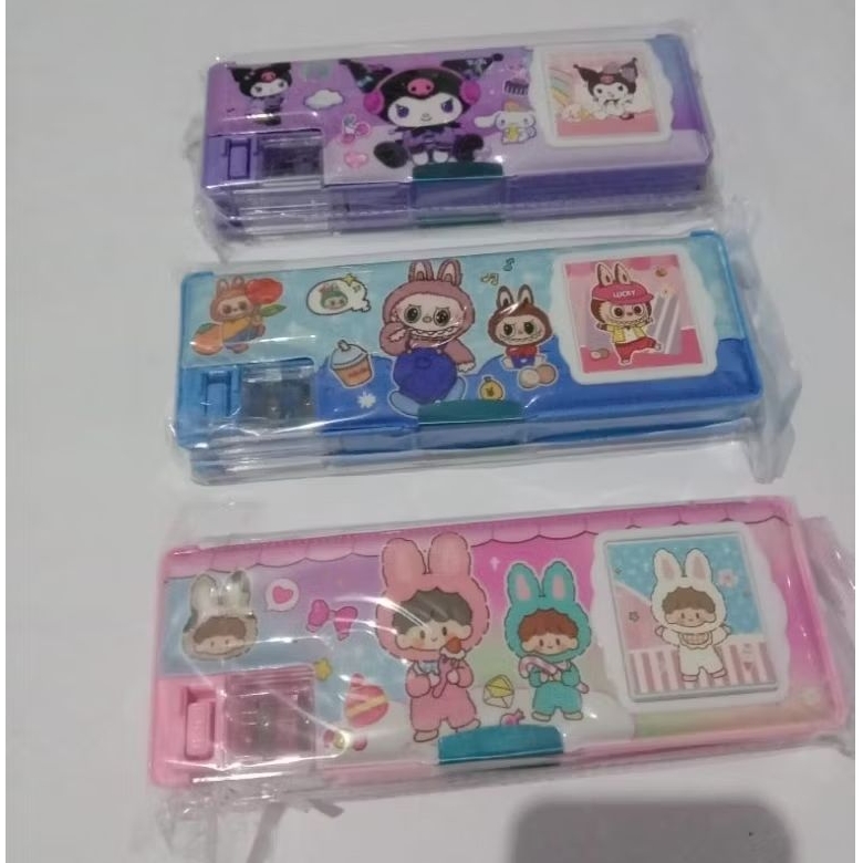 

Kotak Pensil Magnet - Kalkulator/tempat pensil lengkap