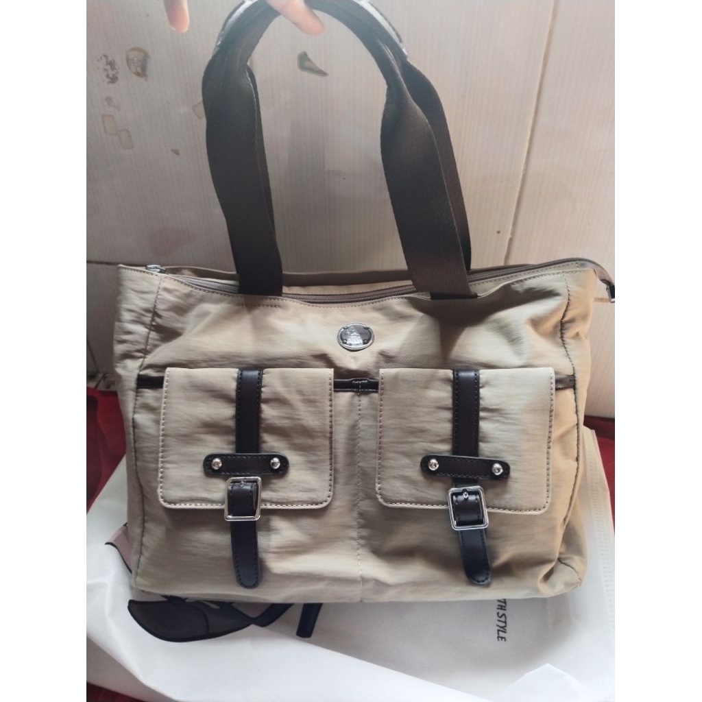 NEW Tas Elizabeth totebag/hand bag laptop