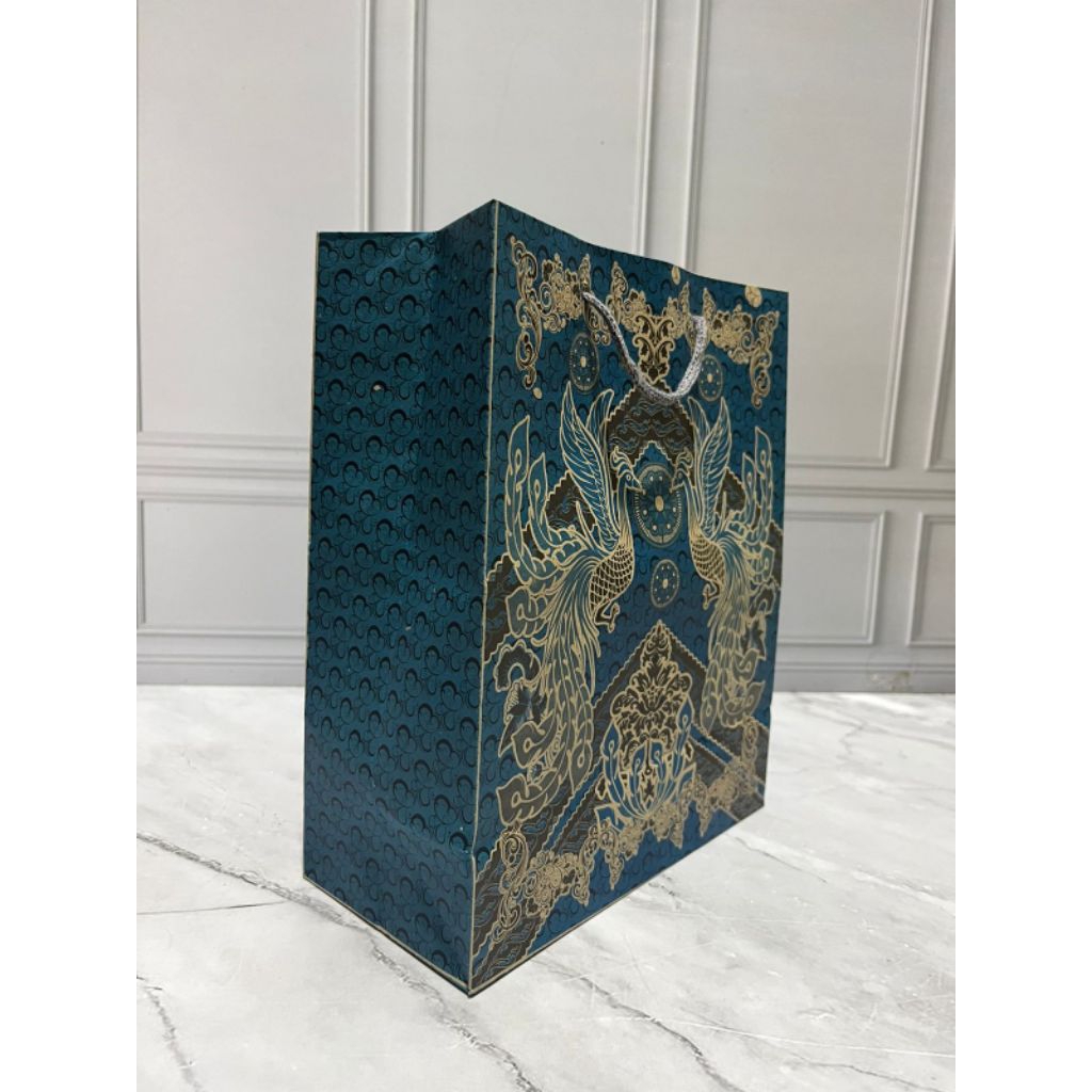 

(1 Lusin = 12 Pcs) Paperbag R6 uk. 20x10x25 cm / Paperbag hajatan / Paperbag souvenir / Goodie bag