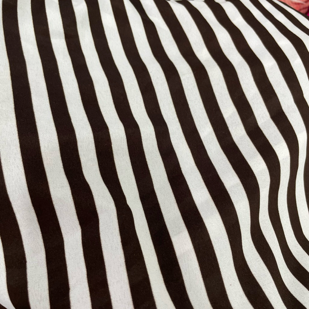 kain wolpeach motif salur premium - kain soft wolfis - kain monalisa premium - warna salur coklat pj