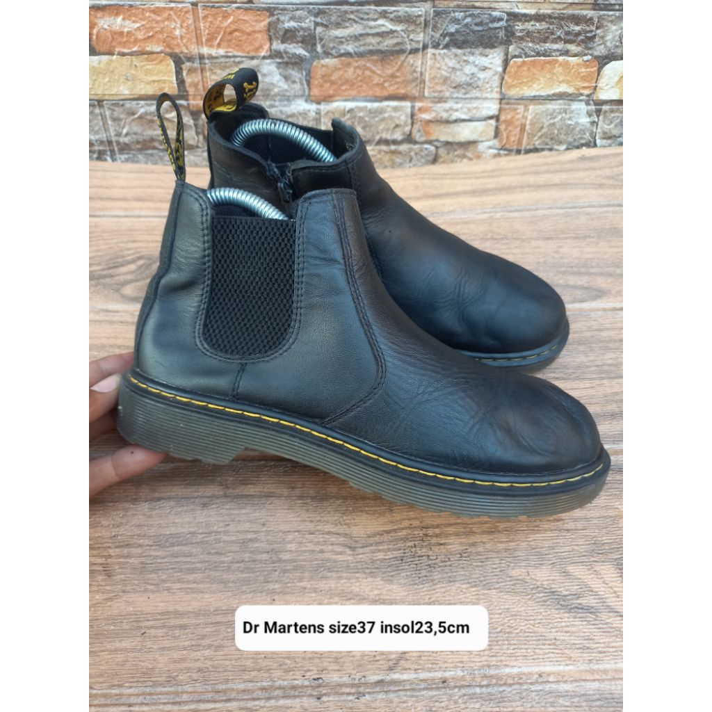 sepatu bots kulit slip on original Dr Martens size37 insol23cm