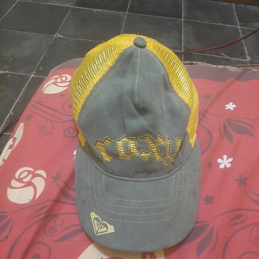 TOPI _CAPS JARING/TRUCKERS ROXY