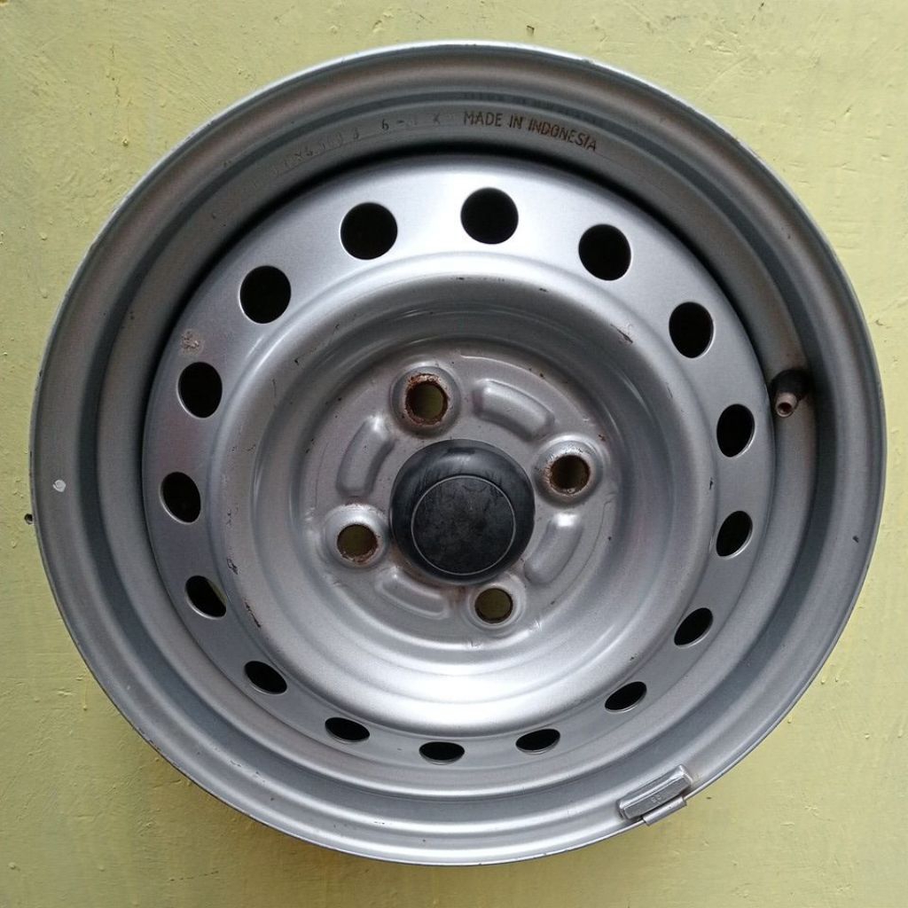 velg kaleng besi mobil carry Ayla Sigra ring 13 lubang 4 original