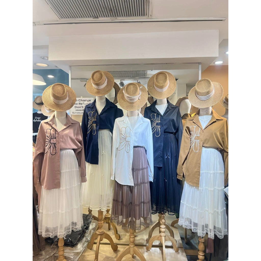 Kemeja oversize Daisy Sketch | Bordiran Bunga kece | Thai Import | Bangkok Fashion | Super Elegant- 