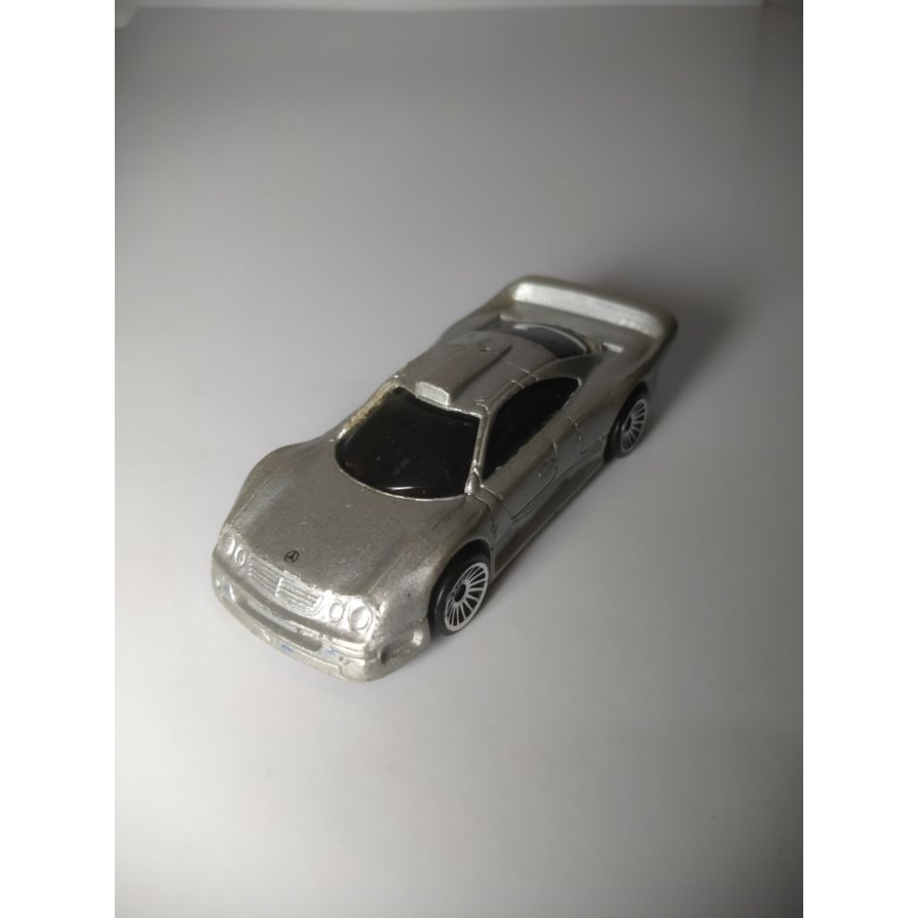 Diecast Maisto Mercedes CLK-GTR Street Version Loose