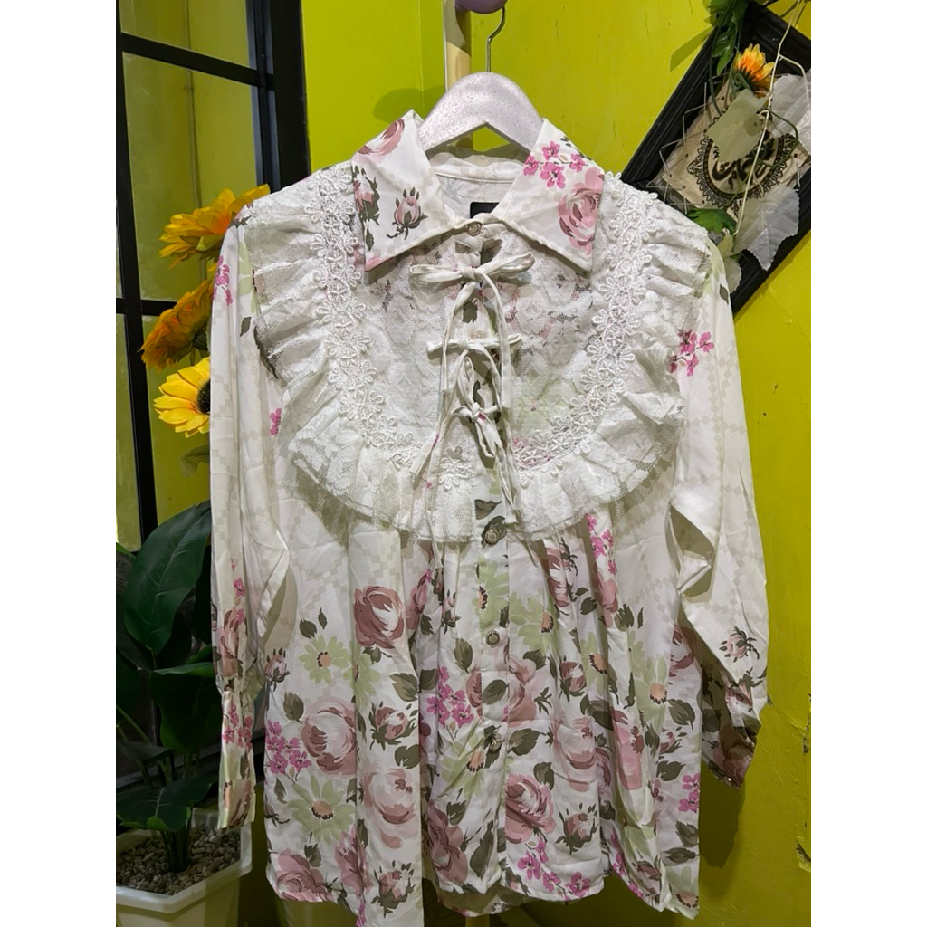 KEMEJA MEIJIWANG RENDA WHITE