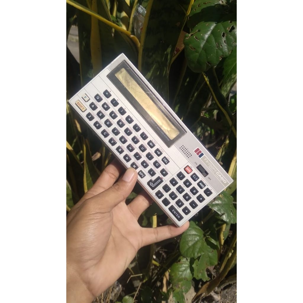 

CASIO FX750P VINTAGE Personal Computer(Bahan/Koleksi)