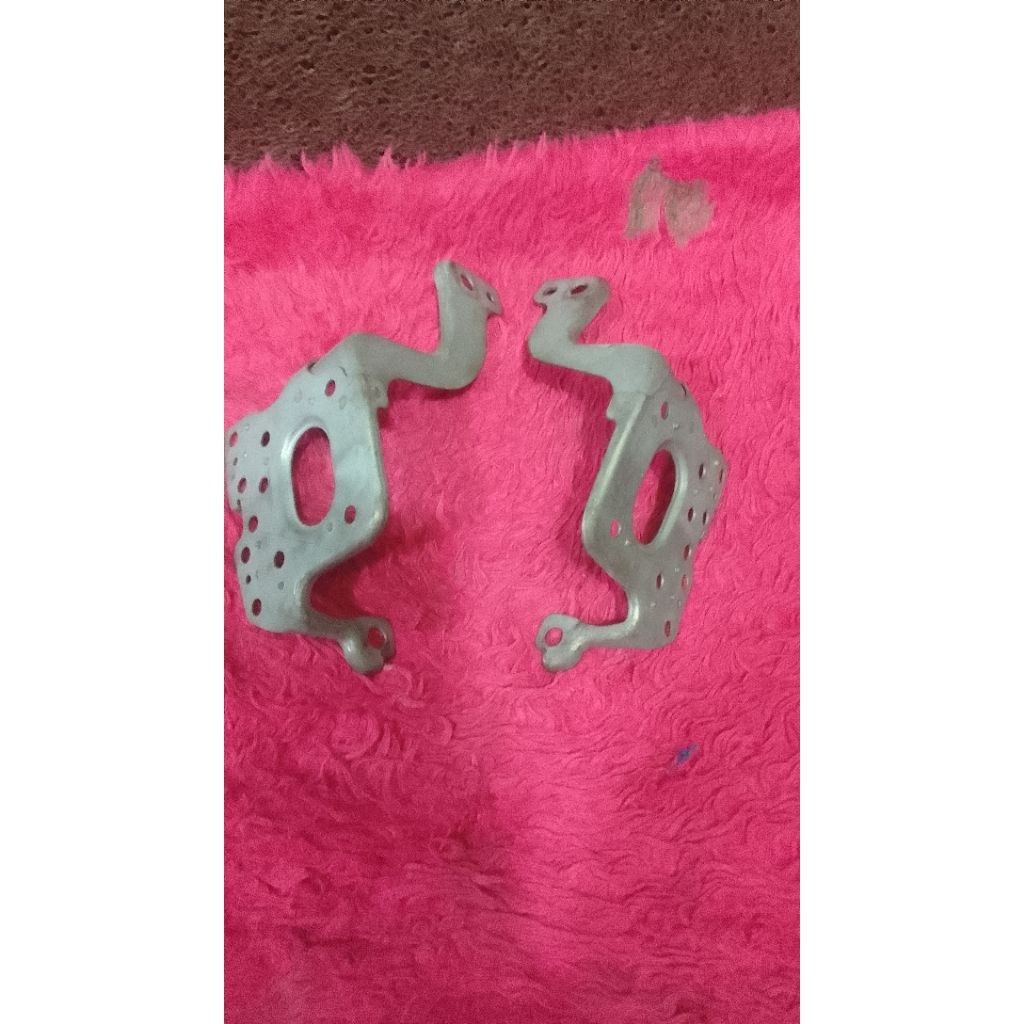 braket head unit Vios gen 2