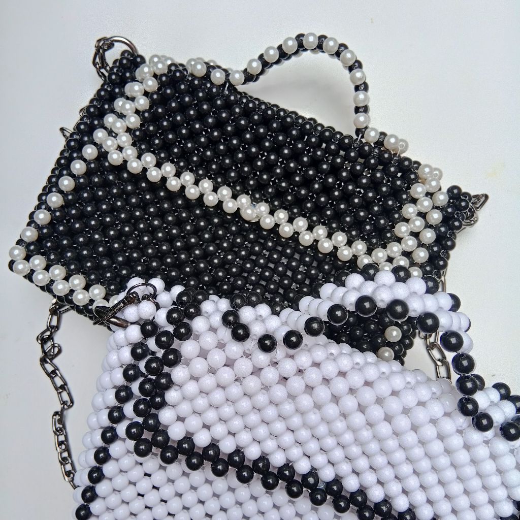 Aeesha- Tas Manik Mutiara Mote Beads Bag Beaded Bag Kondangan Pesta Hitam Putih