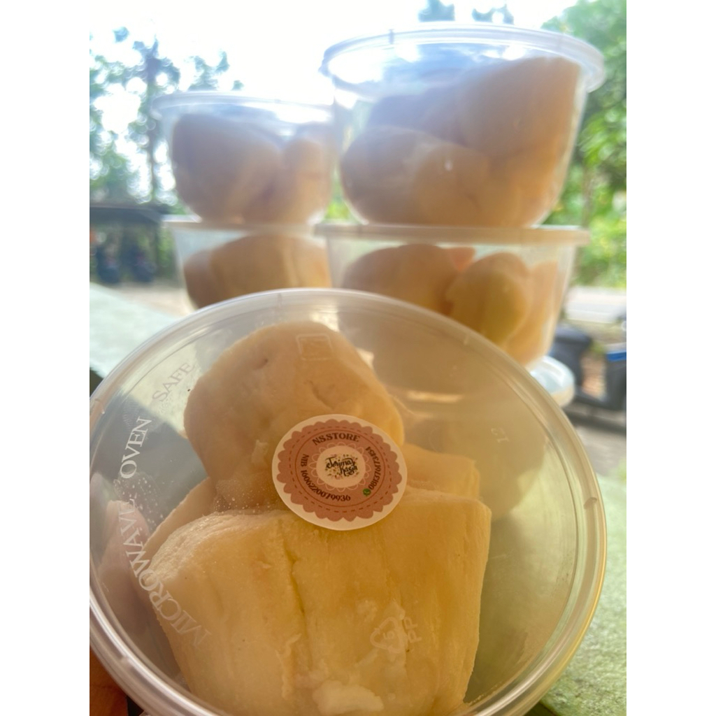 

Tapai singkong/tape ubi kayu