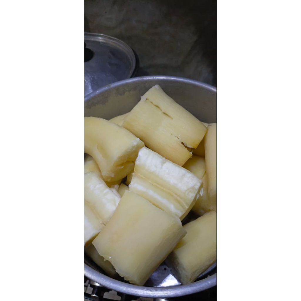 

Keripik singkong pedas manis