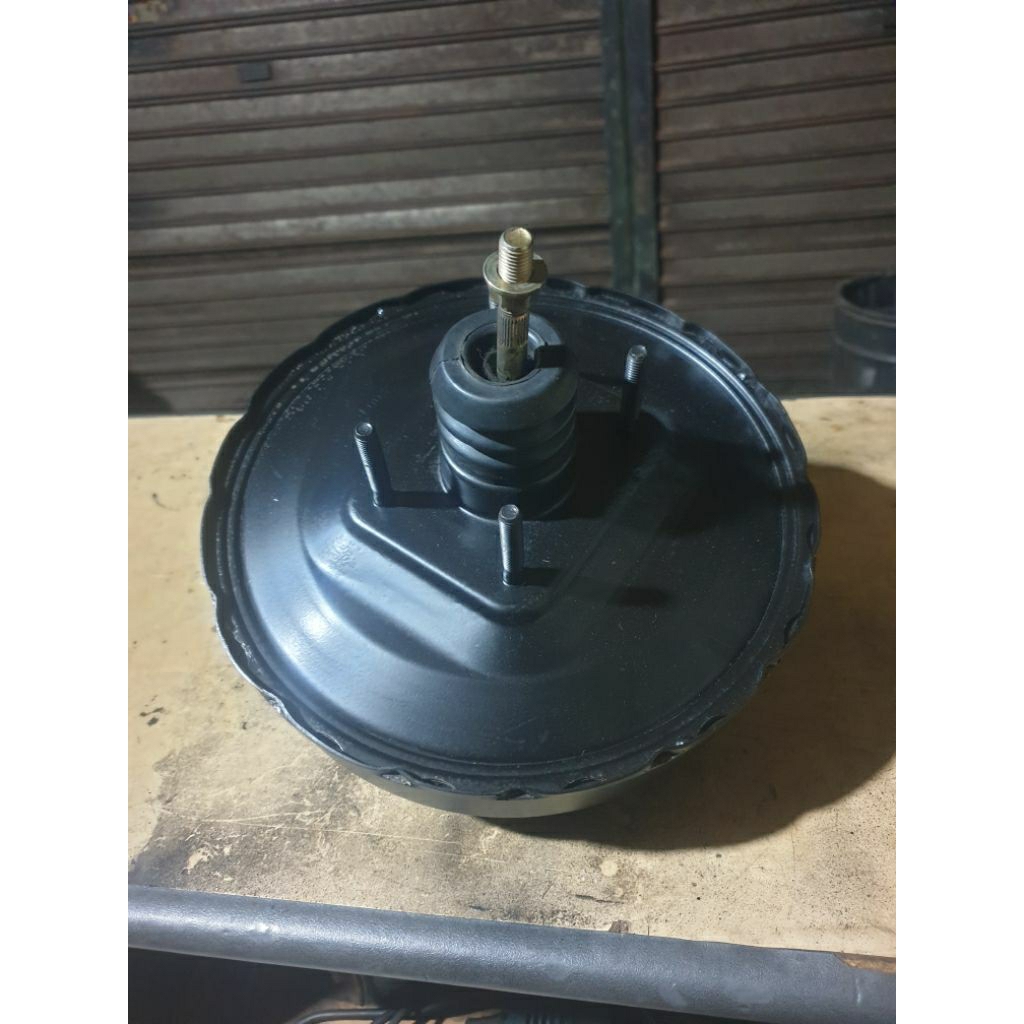 Booster rem hyundai H1 bensin