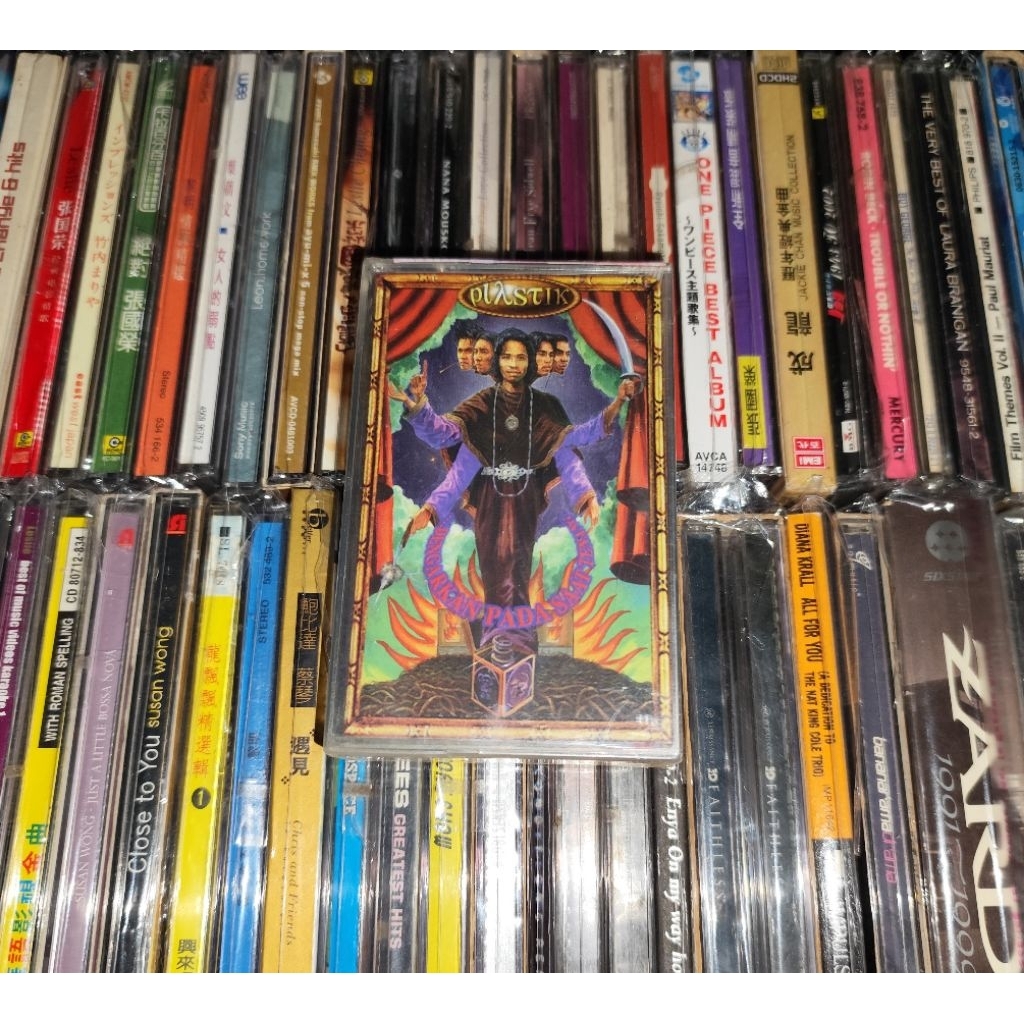 Kaset Pita Plastik Band - Dengarkan Pada Saat Tenang ( New Sealed )