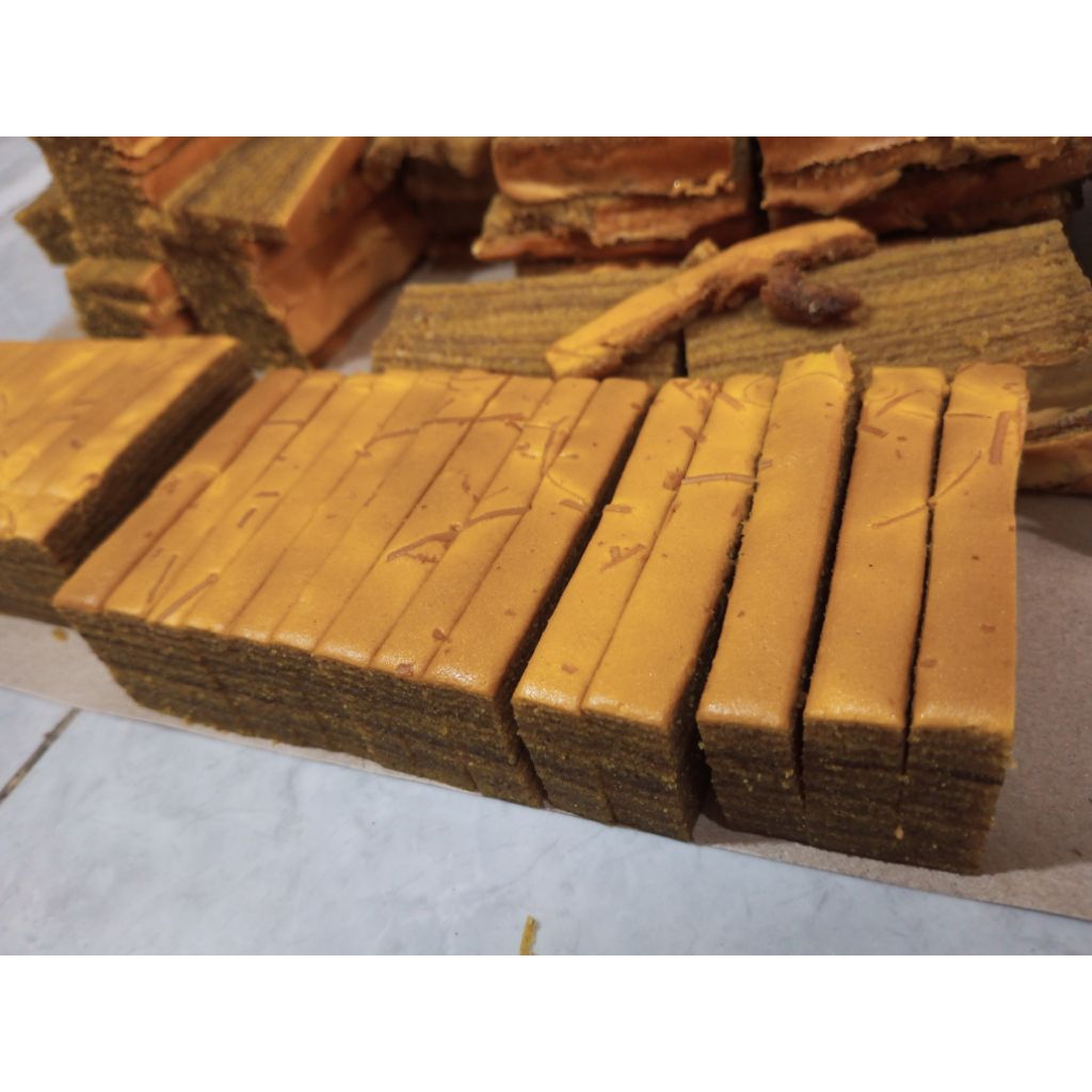 

lapis legit super lembut 5 POTONG | HARUM | WANGI MURAH