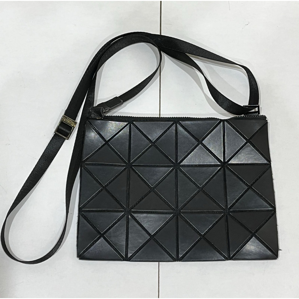 Preloved Bao Bao Issey Miyake Crossbody