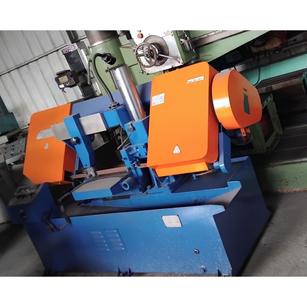 Mesin Band Saw