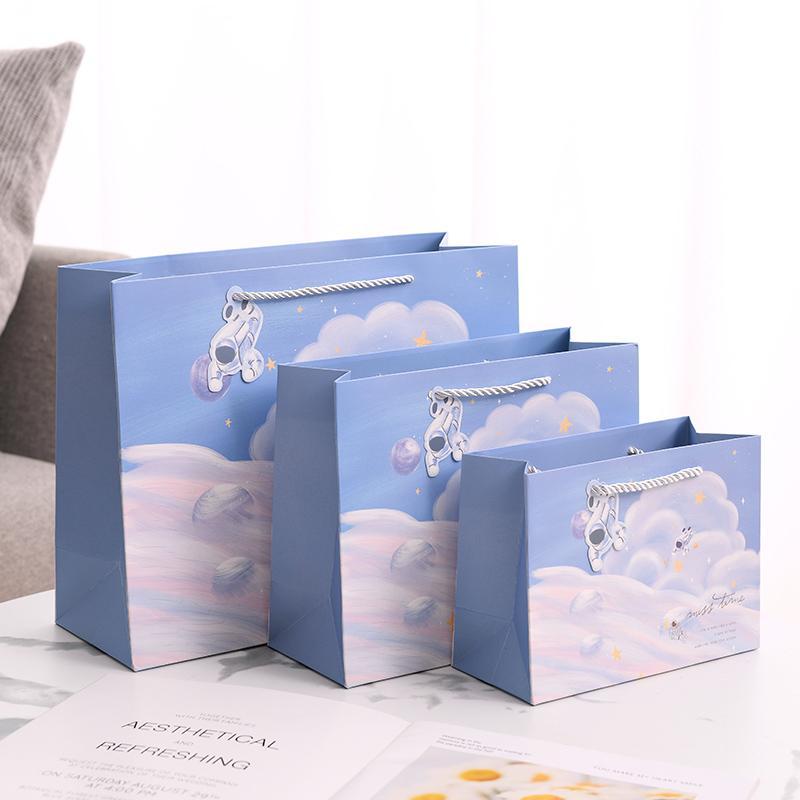 

Paper Bag Isi 1 Pcs Tas Jinjing Kotak Motif Tas Kado Ulang Tahun Hampers Bingkisan Hadiah