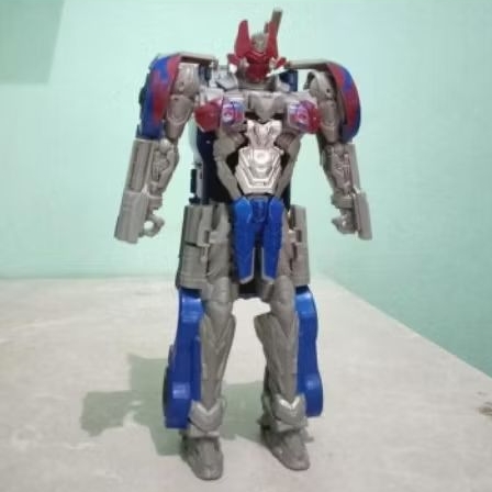 HASBRO TRANSFORMERS TURBO CHANGER KNIGHT ARMOR THE LAST KNIGHT OPTIMUS PRIME