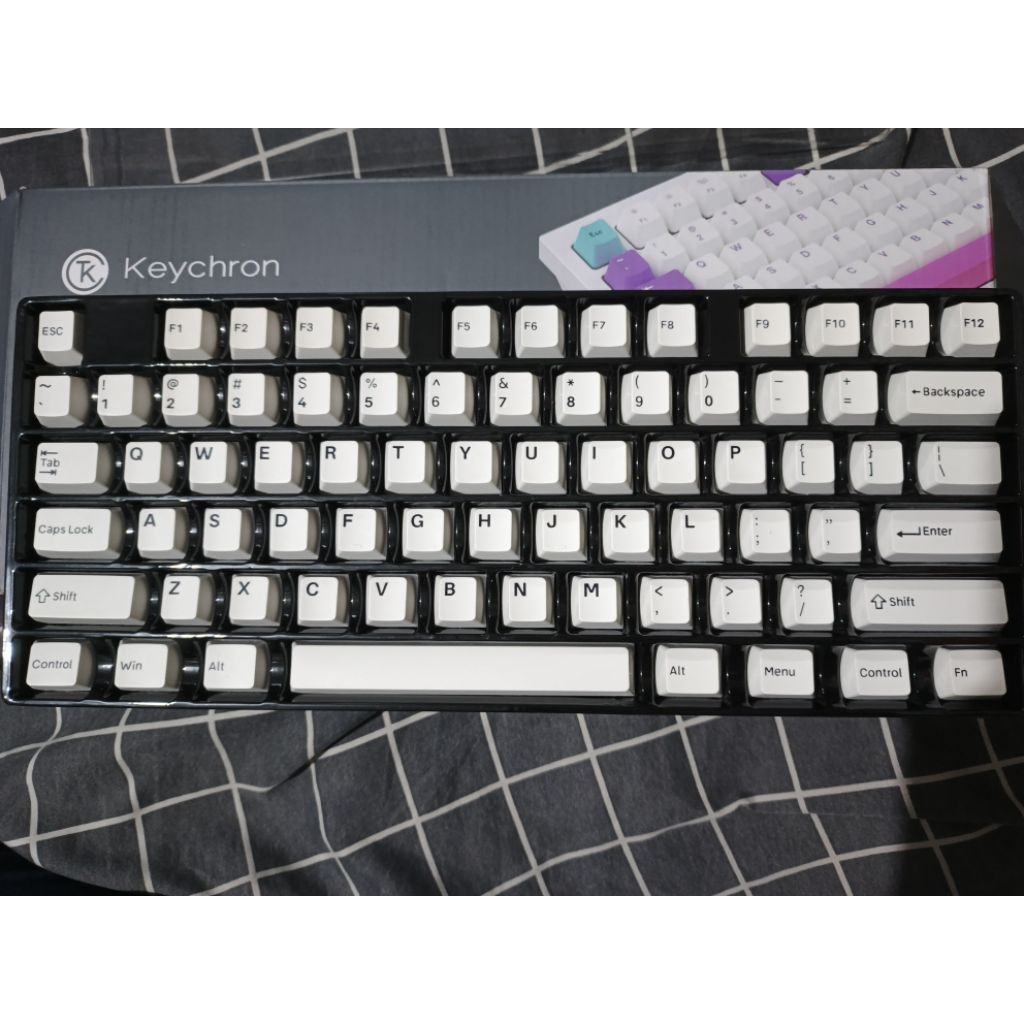 keycaps keychron black on white cherry profile second not akko gmk leobog pressplay