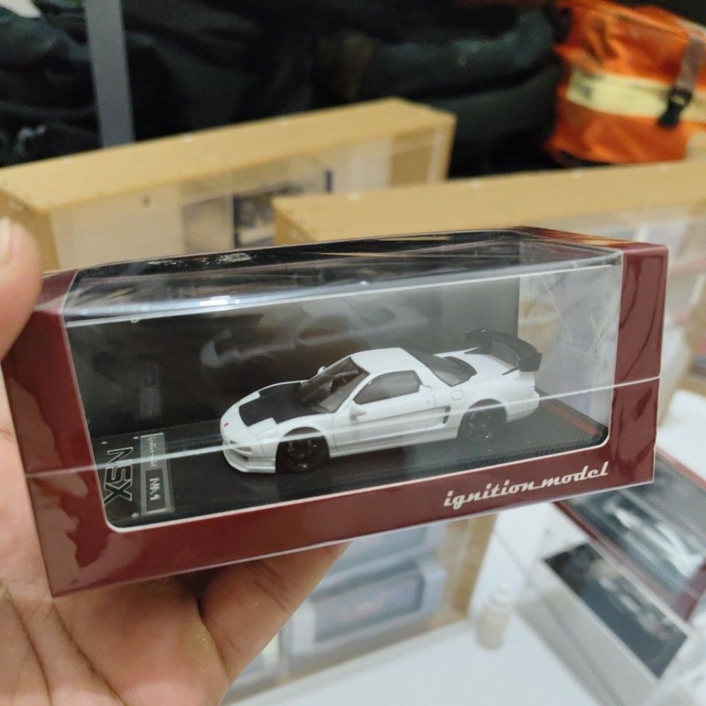 IGNITION MODEL HONDA NSX (NA1) PEARL WHITE SEGEL